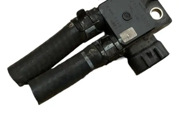 Hyundai i30 Exhaust gas pressure sensor 392102A800 6M21 1220