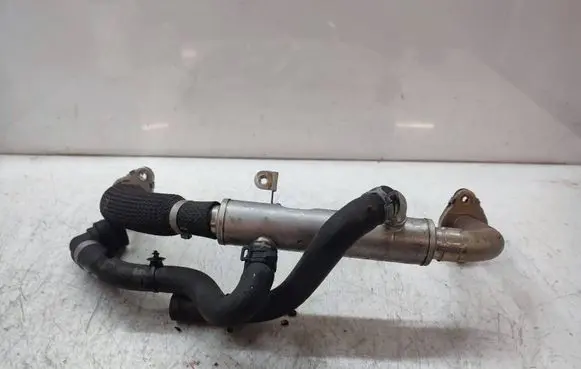Jaguar XE EGR valve line/pipe/hose G4D36F468MB