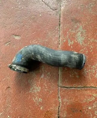 Volkswagen Golf VI Intercooler hose/pipe 1K0145762C 1K0145832AF