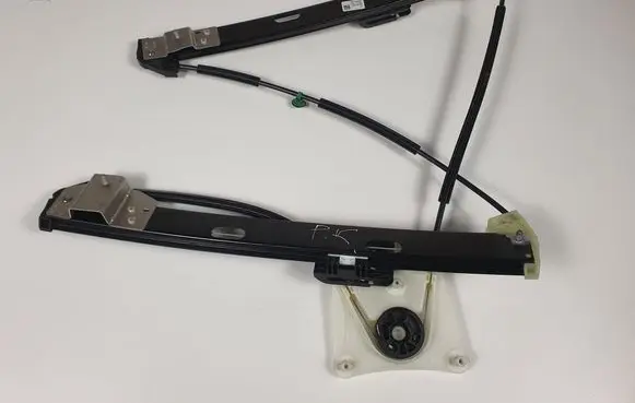 Volkswagen T-Roc Front window lifting mechanism without motor 2GA837461F