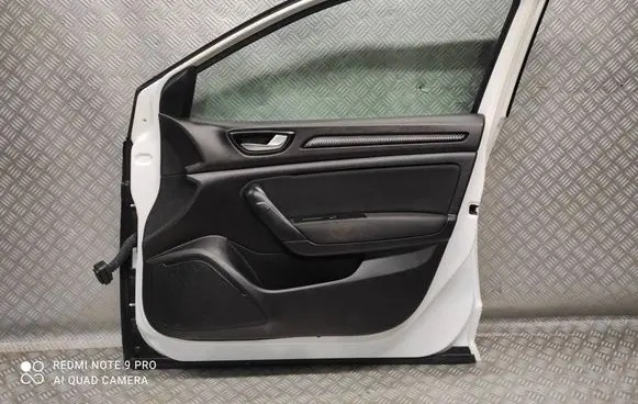 Renault Megane IV Front door