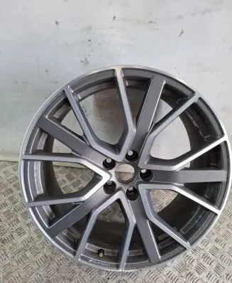 Audi Q3 F3 R20 alloy rim 83A601025A