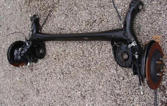 Toyota Yaris Rear axle beam with reductor 