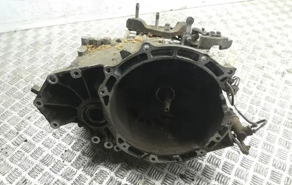 Manual 6 speed gearbox