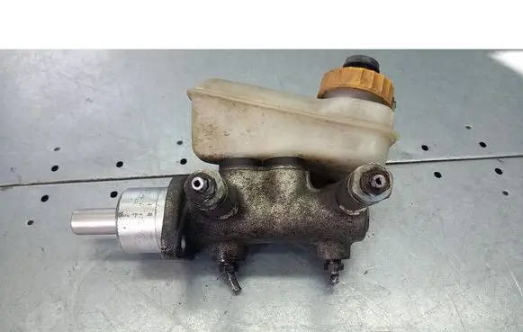 Fiat Siena Master brake cylinder