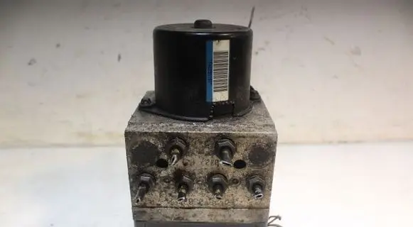 Volkswagen PASSAT B6 ABS Pump