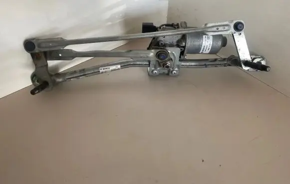 BMW X1 F48 F49 Front wiper linkage 3397021478 7350657 20160603