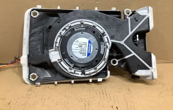 Mercedes-Benz CLS C218 X218 Seat fan/blower A2048300008
