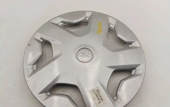 Ford Fiesta R15 wheel hub/cap/trim H1BC-1130-AD