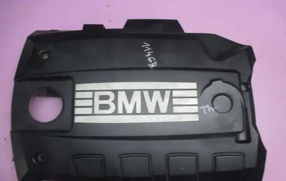 BMW 1 E81 E87 Engine cover (trim) N43B20A