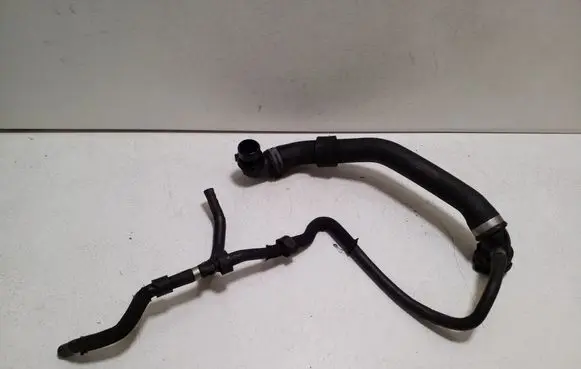 Volkswagen PASSAT B8 Engine coolant pipe/hose 5Q0122101CN