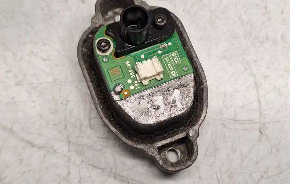 BMW 3 F30 F35 F31 LED ballast control module 
