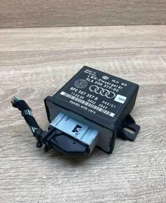 Audi A3 S3 8P Light module LCM 5LA00837900 8P0907357B