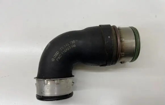 Volkswagen Jetta V Intercooler hose/pipe 1T0145790B