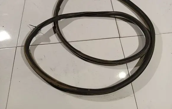 Audi A3 S3 8P Trunk rubber seal (body)