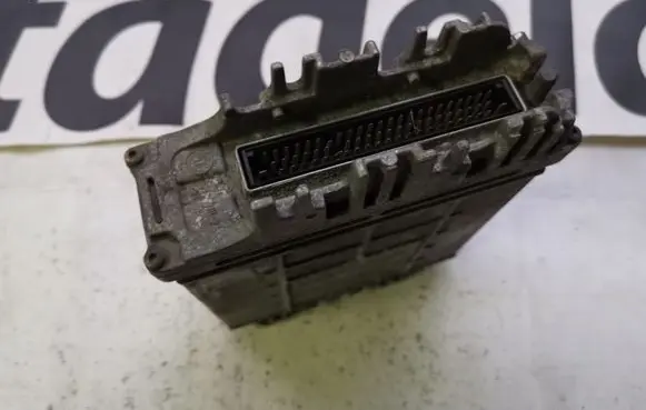 Renault Scenic I Engine control unit/module 7700105953 0281001809
