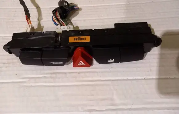 KIA Ceed Hazard light switch 937001H900 937001H910