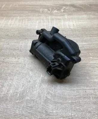 Renault Megane I Rear door window regulator motor ZH00534420 ZH00534410