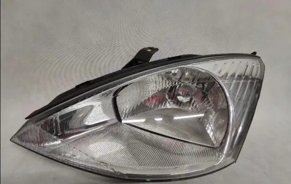Ford Focus Headlight/headlamp