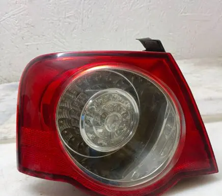 Volkswagen PASSAT B6 Rear/tail lights 275701