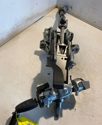 Steering wheel axle set