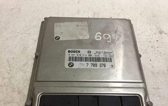 BMW X5 E53 Engine control unit/module 7789376