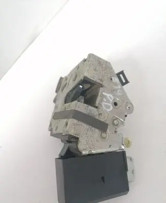 Audi A4 S4 B7 8E 8H Front door lock 8352165