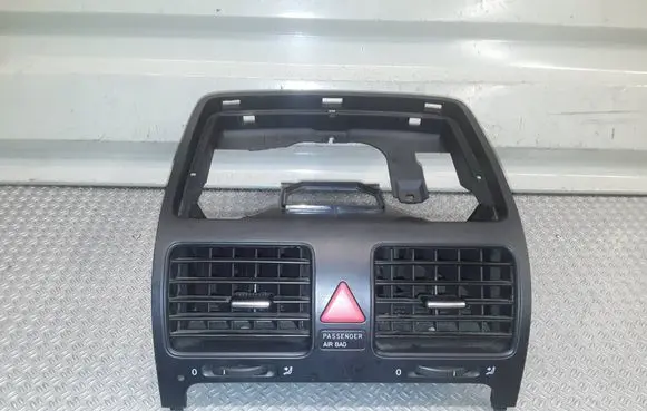 Volkswagen Golf V Dash center air vent grill 1K0819735C 1K0819728H