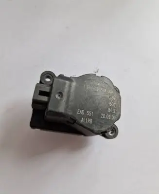 Ford Mondeo Mk III Air flap motor/actuator 1S7H19E616AA