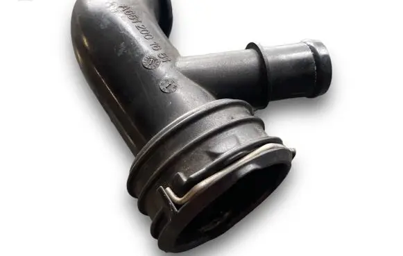 Mercedes-Benz C W204 Engine coolant pipe/hose A6512001651