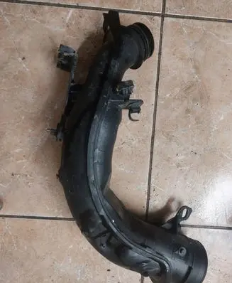 Citroen C5 Turbo air intake inlet pipe/hose 
