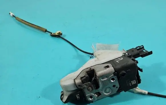 Peugeot 5008 Front door lock 732292 IMPRK1527340