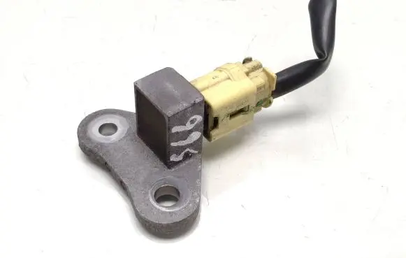 Nissan Qashqai Airbag deployment crash/impact sensor FCEn009Y034357