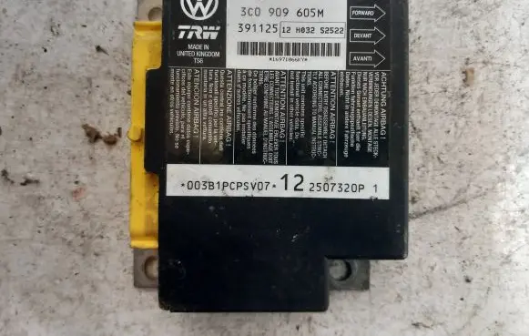 Volkswagen PASSAT B6 Airbag control unit/module 3C0909605M 2507320P 391125