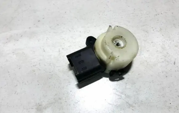 Toyota Avensis T250 Ignition lock contact 