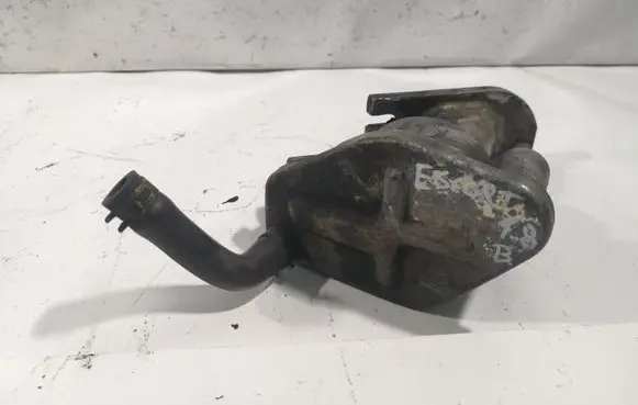 Ford Escort Vacuum pump 84FB2A45AC