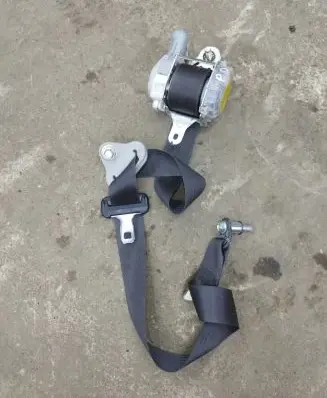 Subaru Forester SH Front seatbelt