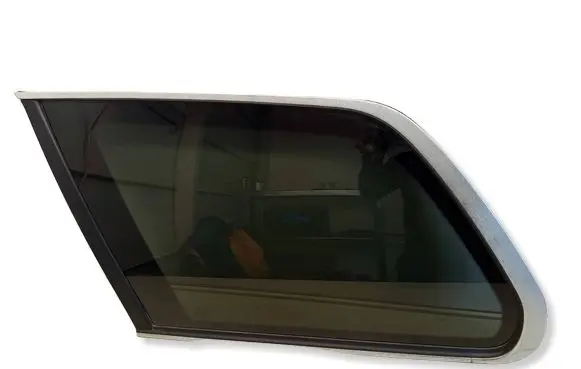 Volvo XC90 Rear side window 3067496 30674958