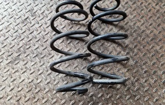 Mercedes-Benz A W176 Rear coil spring