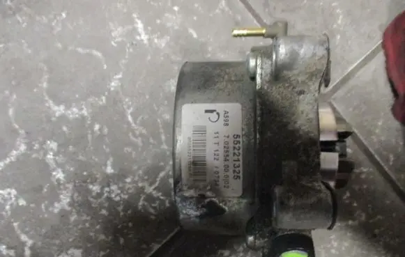 Fiat Bravo Vacuum pump 55221325