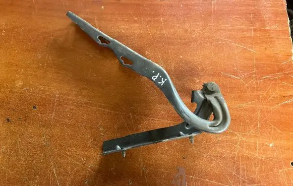 Peugeot 207 Engine bonnet/hood hinges 9650867080