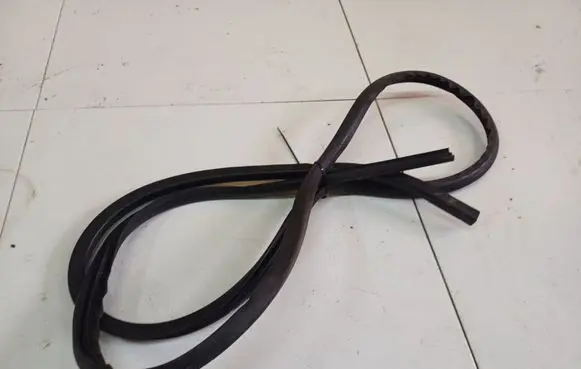 Ford Fiesta Rubber seal rear door 