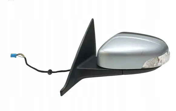 Volvo V50 Front door electric wing mirror 