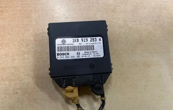 Volkswagen Jetta V Parking PDC control unit/module 1K0919283A 1039E00479 0263004065