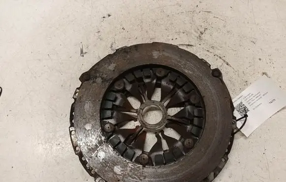 Volkswagen Golf V Pressure plate