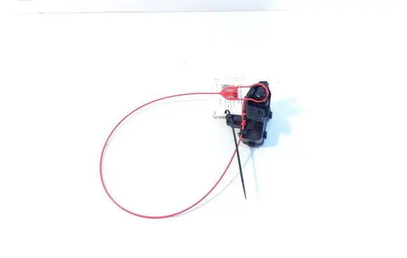 Fuel tank cap lock motor