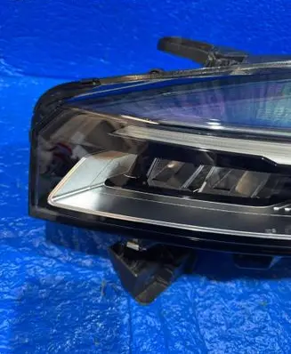 Renault Clio V Headlight/headlamp 260600149R