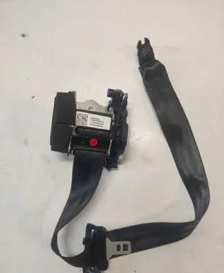 Volvo S60 Rear seatbelt P039800454
