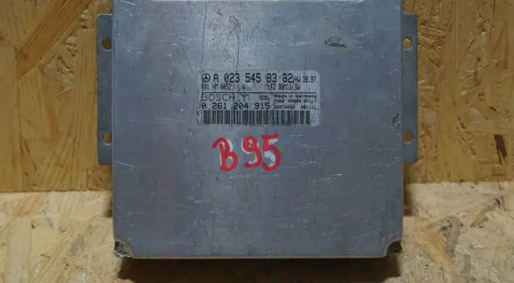 Mercedes-Benz CLK A208 C208 Engine control unit/module A0235458332