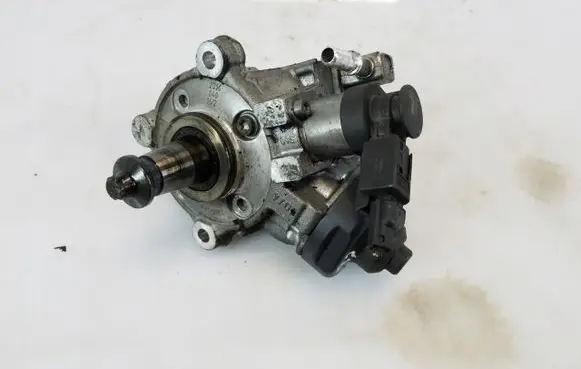 BMW 1 F20 F21 Fuel injection high pressure pump 0445010764